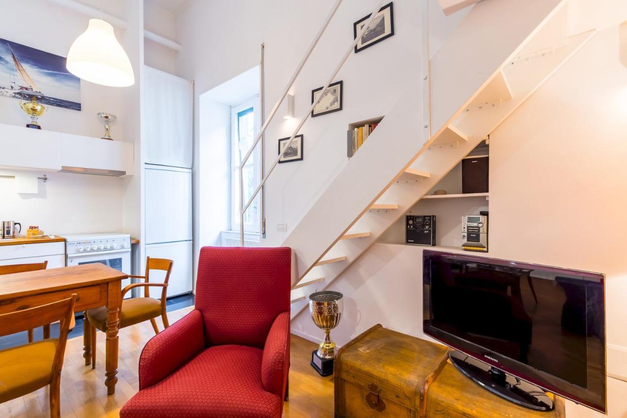 Appartamento Grifeo - Quiet And Relaxing Flat On Panoramic Route Napoli Esterno foto