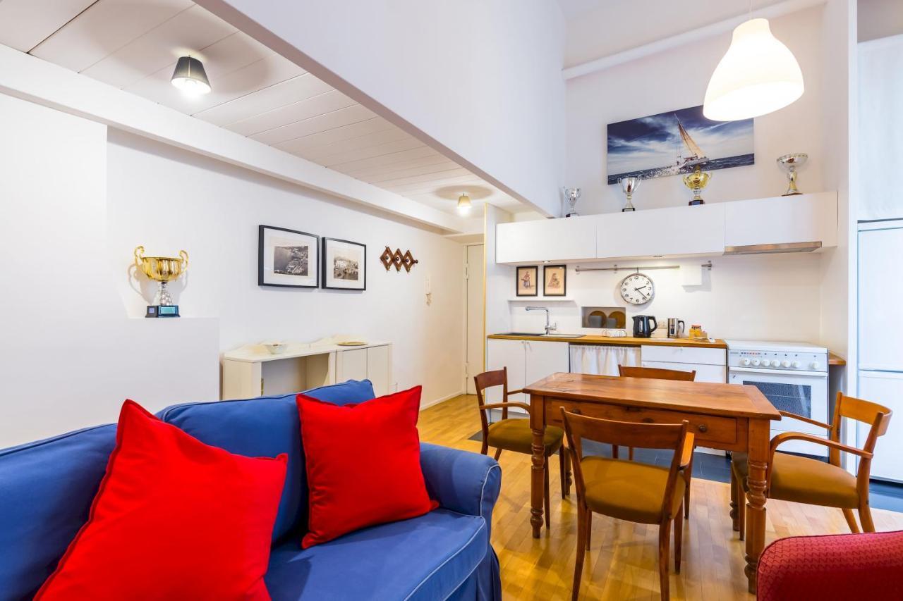 Appartamento Grifeo - Quiet And Relaxing Flat On Panoramic Route Napoli Esterno foto
